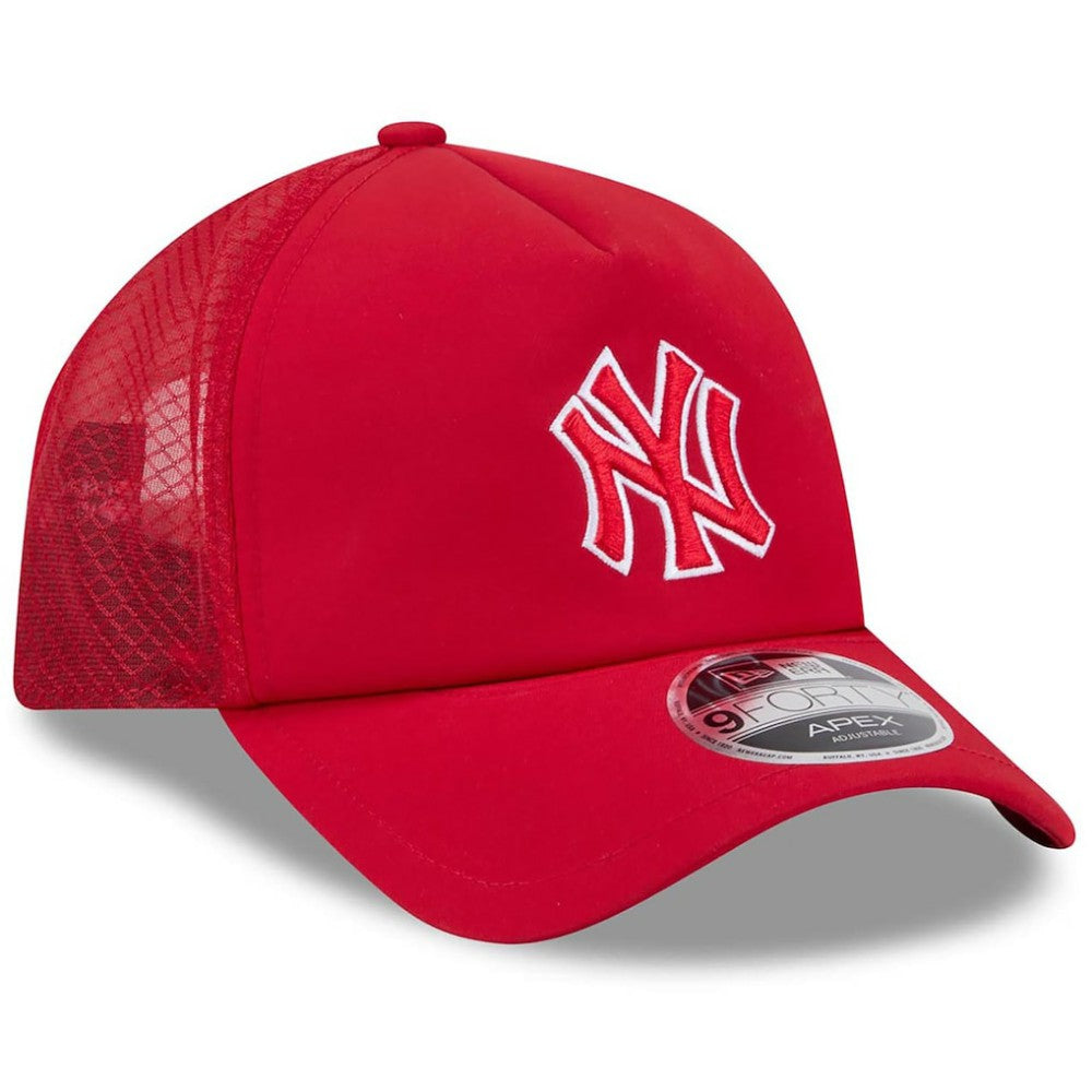 New York Yankees 2026 Batting Practice Alternate Apex 9FORTY Adjustable Hat Red | New Era