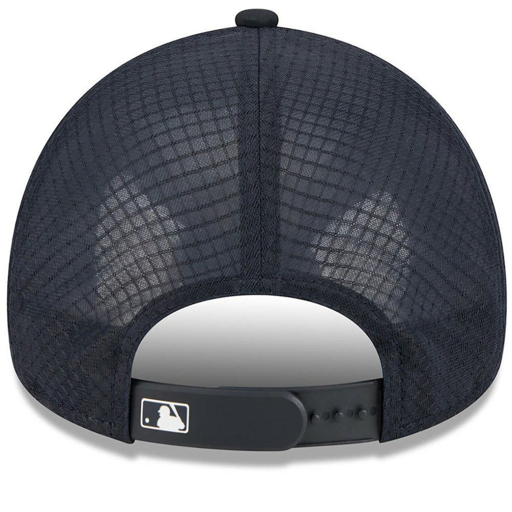 New York Yankees 2026 Batting Practice Alternate Apex 9FORTY Adjustable Hat Navy | New Era