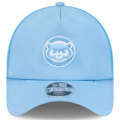 Chicago Cubs 2026 Batting Practice Alternate Apex 9FORTY Adjustable Hat Light Blue | New Era