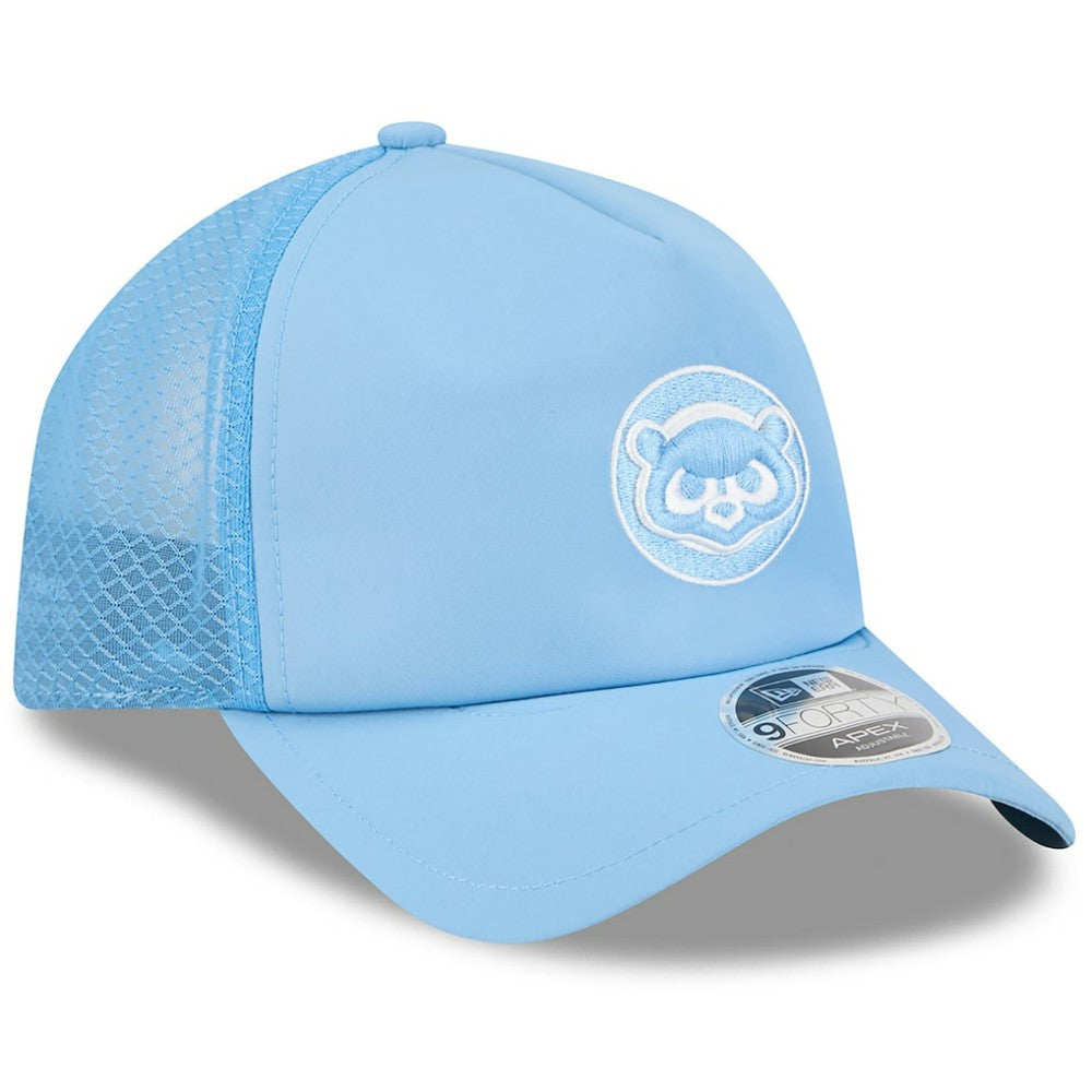 Chicago Cubs 2026 Batting Practice Alternate Apex 9FORTY Adjustable Hat Light Blue | New Era