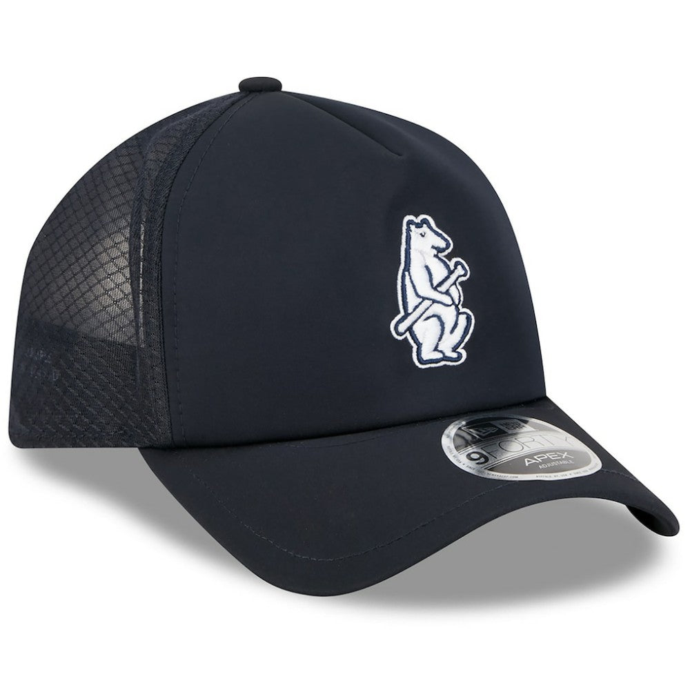 Chicago Cubs 2026 Batting Practice Alternate Apex 9FORTY Adjustable Hat Navy | New Era