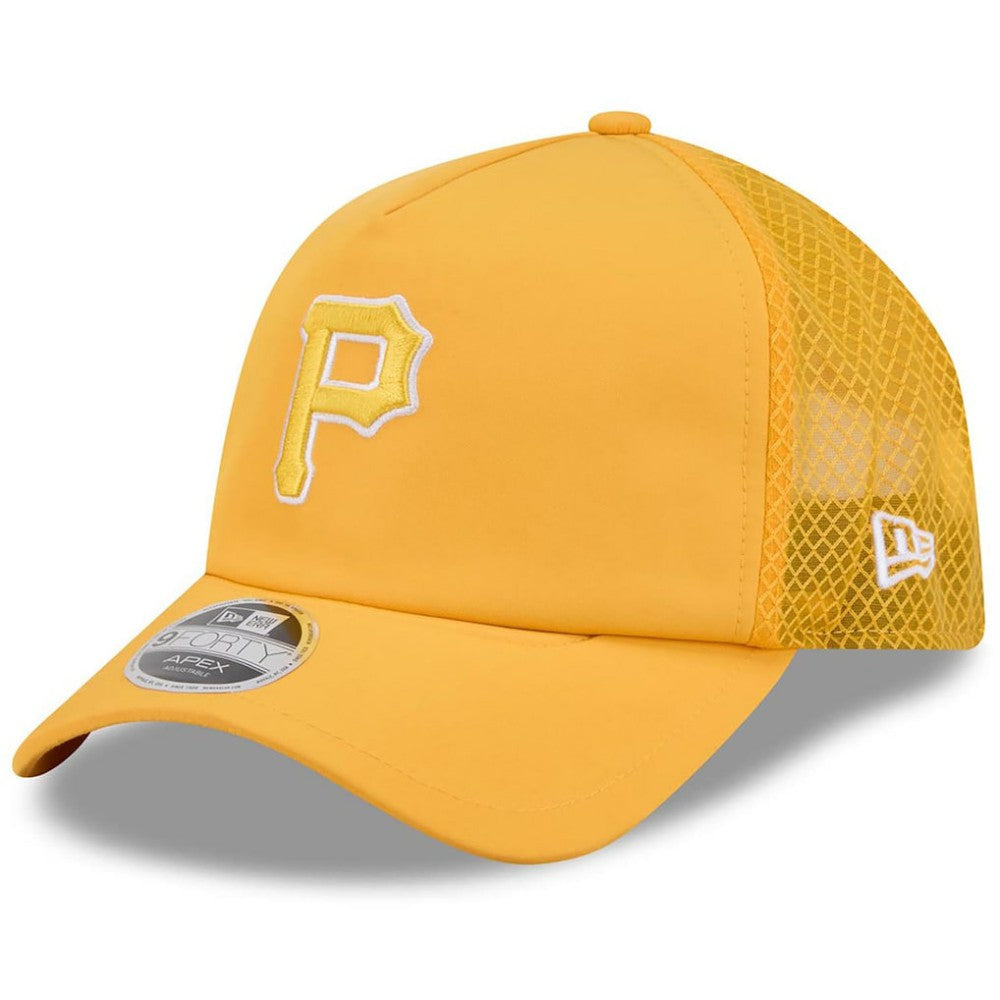 Pittsburgh Pirates 2026 Batting Practice Apex 9FORTY Adjustable Trucker Hat Gold | New Era