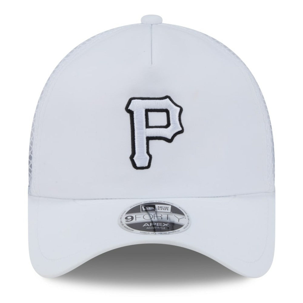 Pittsburgh Pirates 2026 Batting Practice Apex 9FORTY Adjustable Trucker Hat White | New Era