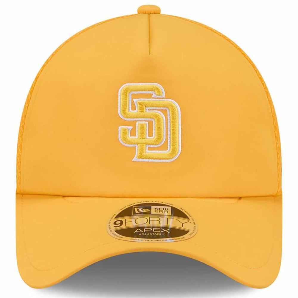 San Diego Padres 2026 Batting Practice Apex 9FORTY Adjustable Trucker Hat Gold | New Era