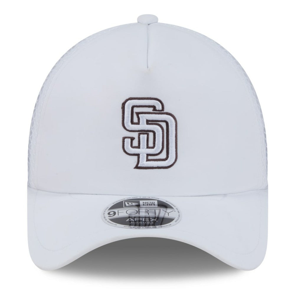San Diego Padres 2026 Batting Practice Apex 9FORTY Adjustable Trucker Hat White | New Era