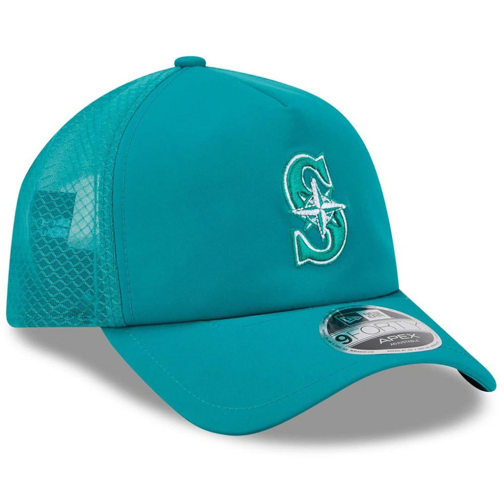 Seattle Mariners 2026 Batting Practice Apex 9FORTY Adjustable Trucker Hat Teal | New Era