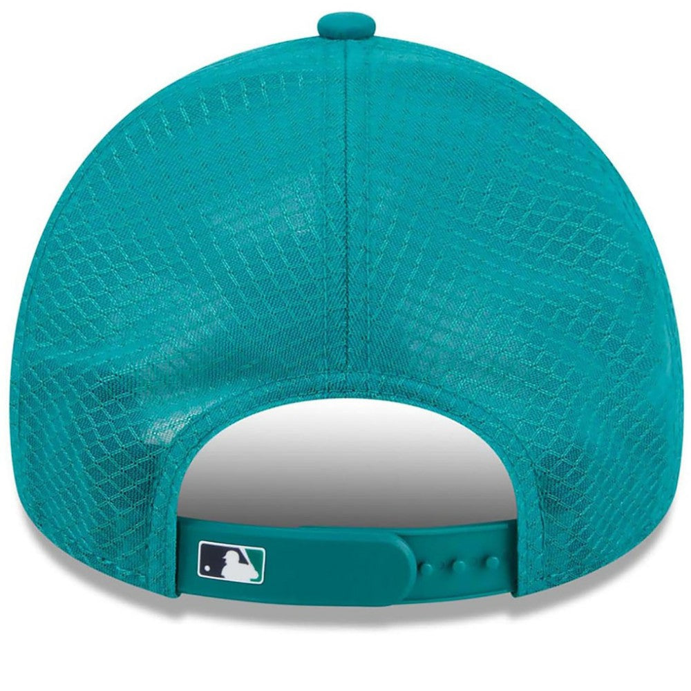 Seattle Mariners 2026 Batting Practice Apex 9FORTY Adjustable Trucker Hat Teal | New Era