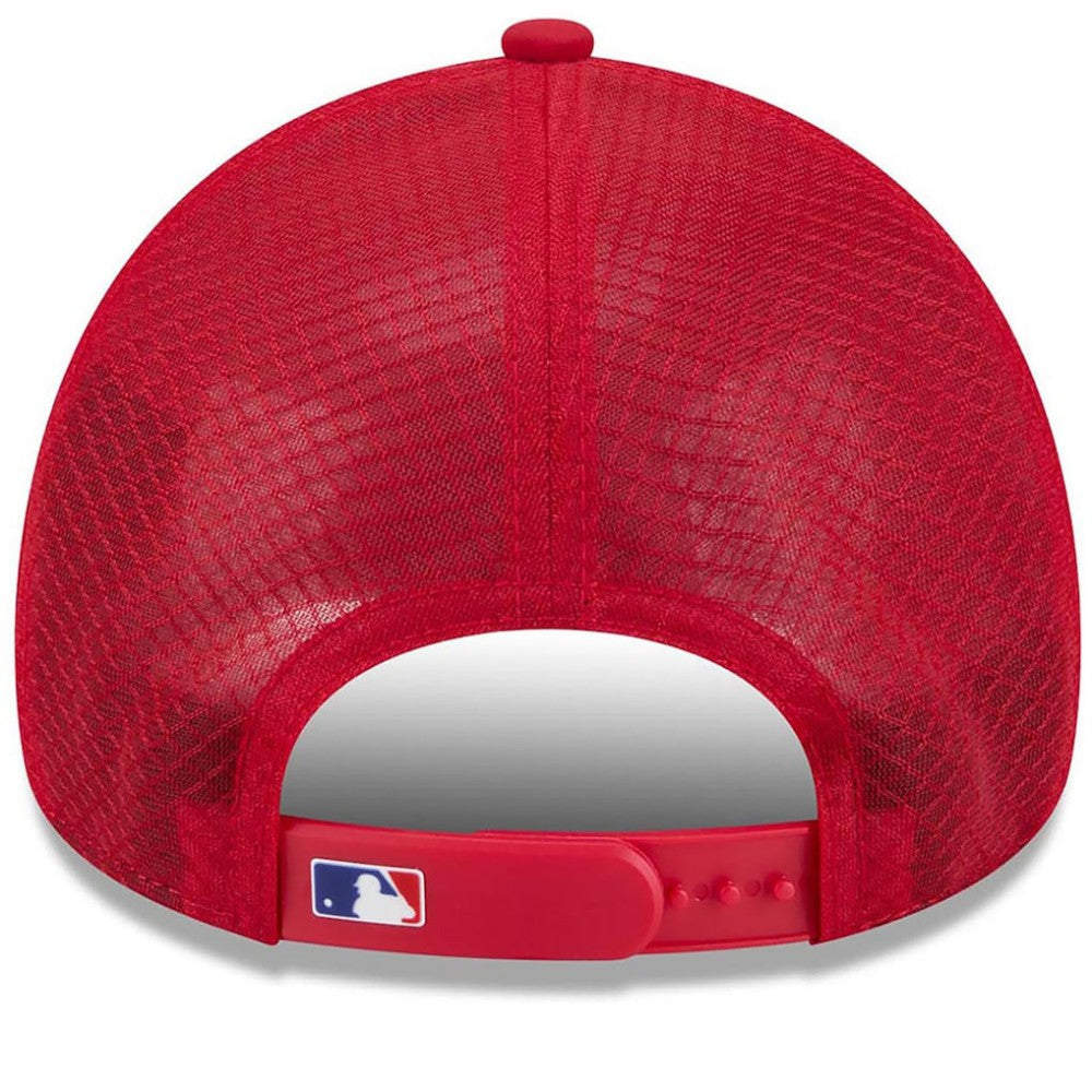 Texas Rangers 2026 Batting Practice Apex 9FORTY Adjustable Trucker Hat Red | New Era