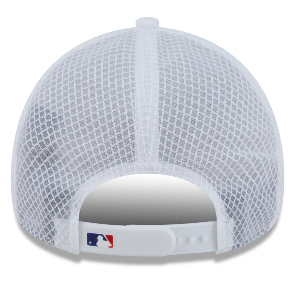 Texas Rangers 2026 Batting Practice Apex 9FORTY Adjustable Trucker Hat White | New Era
