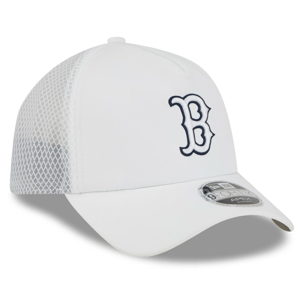 Boston Red Sox 2026 Batting Practice Apex 9FORTY Adjustable Trucker Hat White | New Era