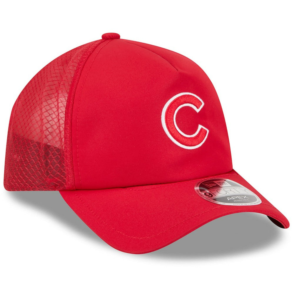 Chicago Cubs 2026 Batting Practice Apex 9FORTY Adjustable Trucker Hat Red | New Era