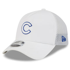 Chicago Cubs 2026 Batting Practice Apex 9FORTY Adjustable Trucker Hat White | New Era