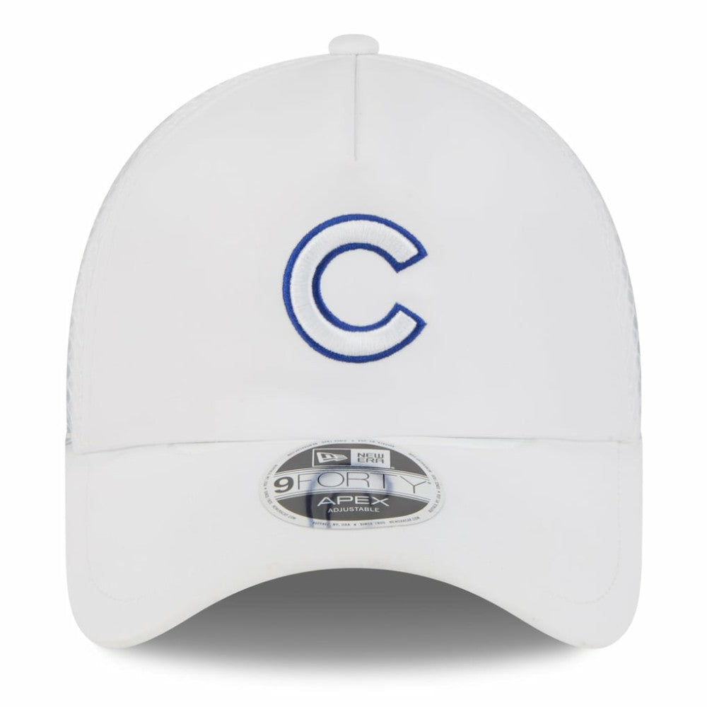 Chicago Cubs 2026 Batting Practice Apex 9FORTY Adjustable Trucker Hat White | New Era