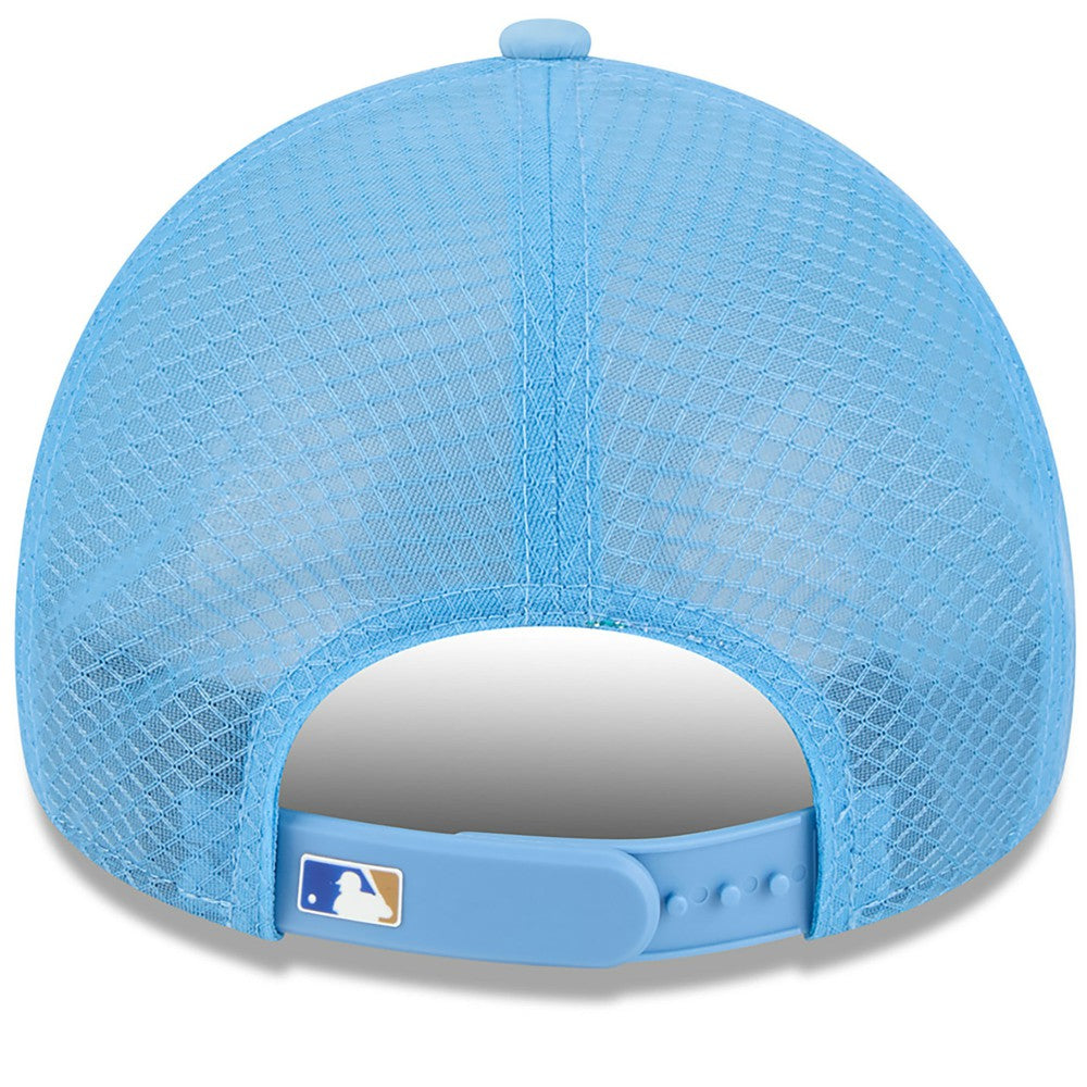 Kansas City Royals 2026 Batting Practice Apex 9FORTY Adjustable Trucker Hat Light Blue | New Era