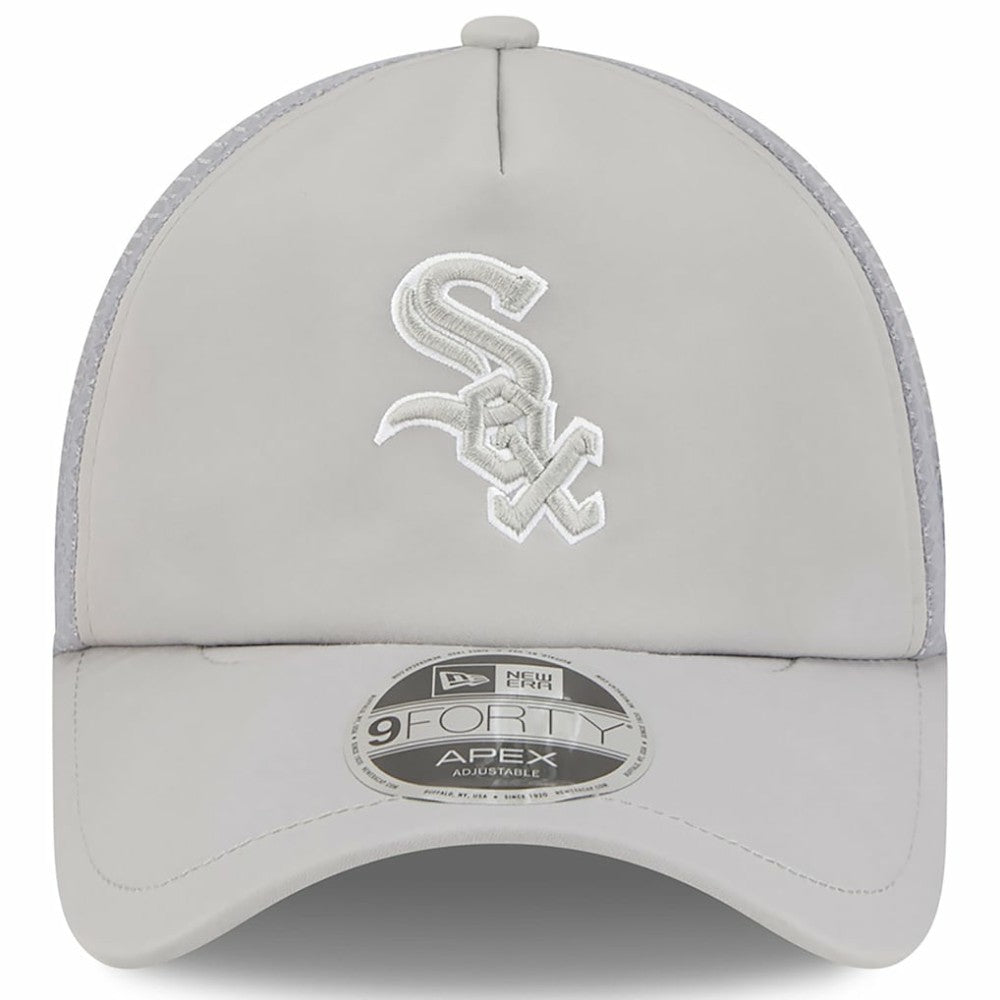 Chicago White Sox 2026 Batting Practice Apex 9FORTY Adjustable Trucker Hat Gray | New Era