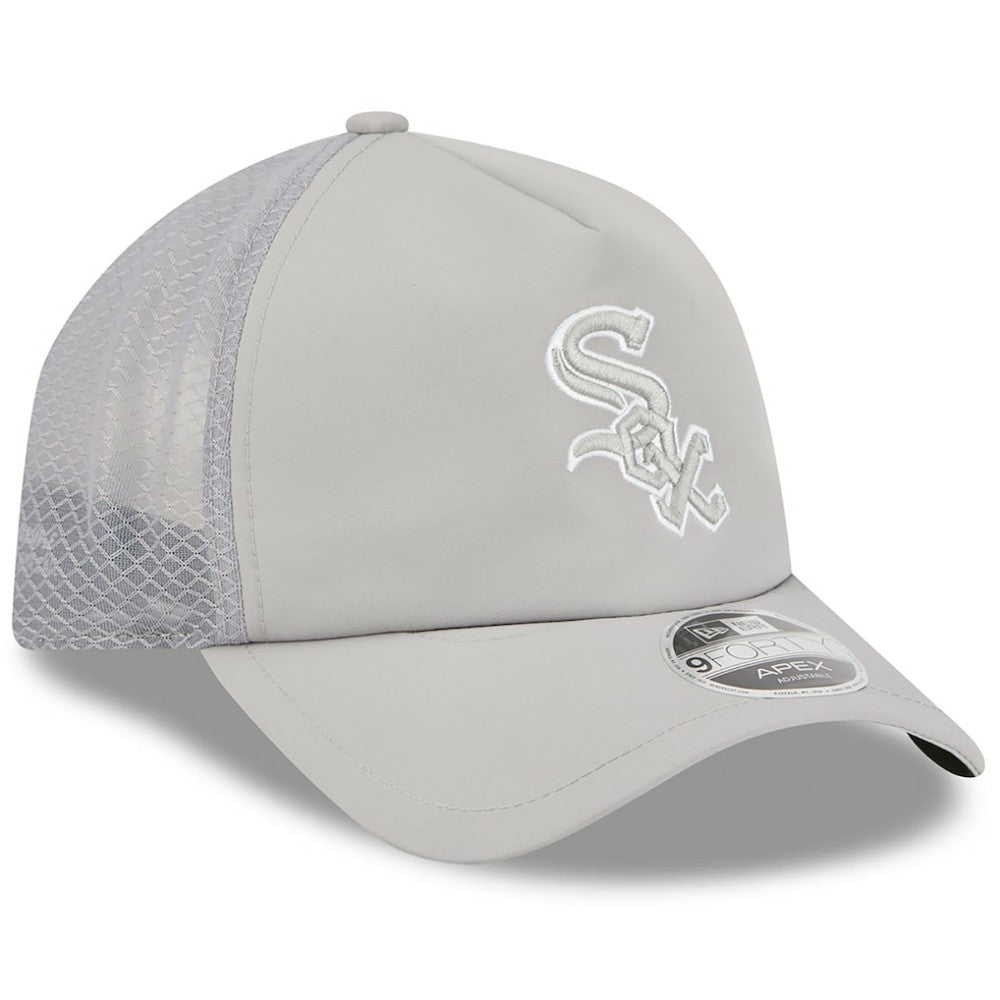 Chicago White Sox 2026 Batting Practice Apex 9FORTY Adjustable Trucker Hat Gray | New Era