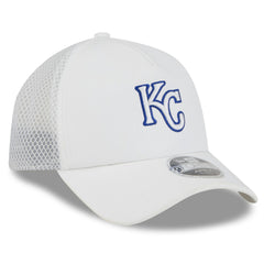 Kansas City Royals 2026 Batting Practice Apex 9FORTY Adjustable Trucker Hat White | New Era