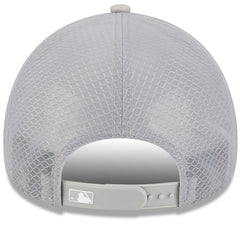 Los Angeles Dodgers 2026 Batting Practice Apex 9FORTY Adjustable Trucker Hat Gray | New Era