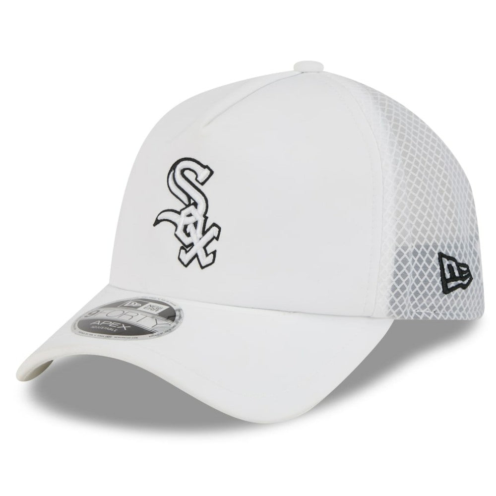 Chicago White Sox 2026 Batting Practice Apex 9FORTY Adjustable Trucker Hat White | New Era