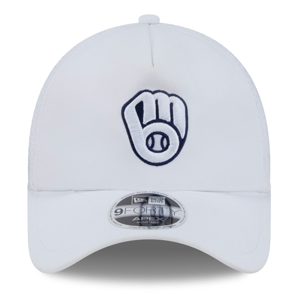 Milwaukee Brewers 2026 Batting Practice Apex 9FORTY Adjustable Trucker Hat White | New Era