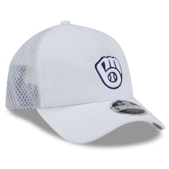 Milwaukee Brewers 2026 Batting Practice Apex 9FORTY Adjustable Trucker Hat White | New Era
