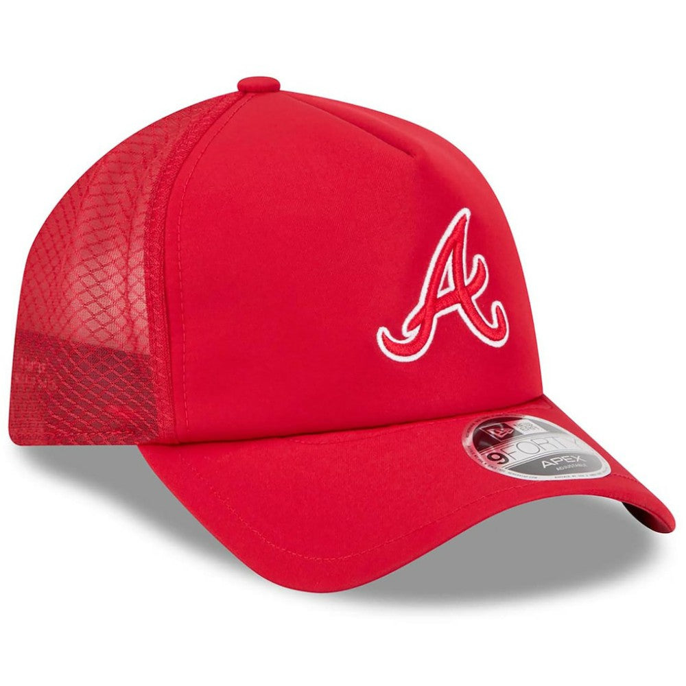 Atlanta Braves 2026 Batting Practice Apex 9FORTY Adjustable Trucker Hat Red | New Era