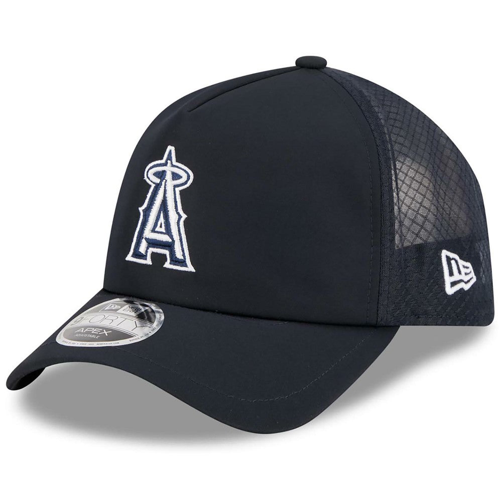 Los Angeles Angels 2026 Batting Practice Apex 9FORTY Adjustable Trucker Hat Navy | New Era