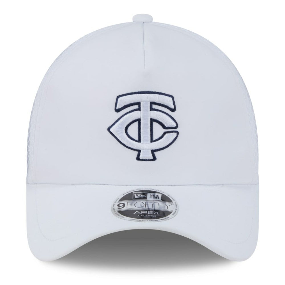 Minnesota Twins 2026 Batting Practice Apex 9FORTY Adjustable Trucker Hat White | New Era