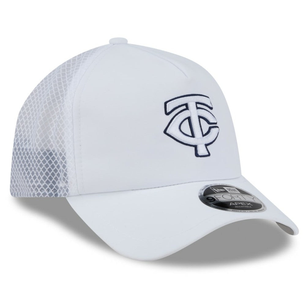 Minnesota Twins 2026 Batting Practice Apex 9FORTY Adjustable Trucker Hat White | New Era