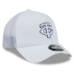 Minnesota Twins 2026 Batting Practice Apex 9FORTY Adjustable Trucker Hat White | New Era