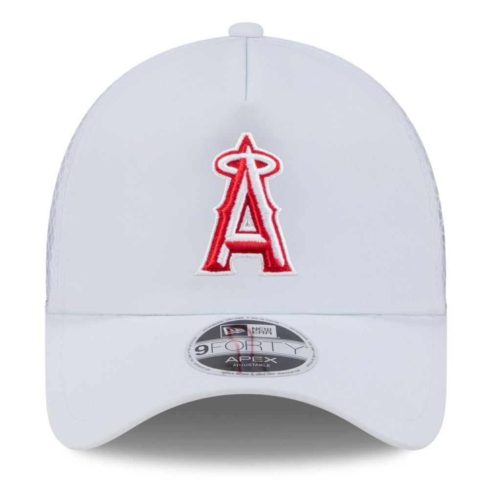 Los Angeles Angels 2026 Batting Practice Apex 9FORTY Adjustable Trucker Hat White | New Era