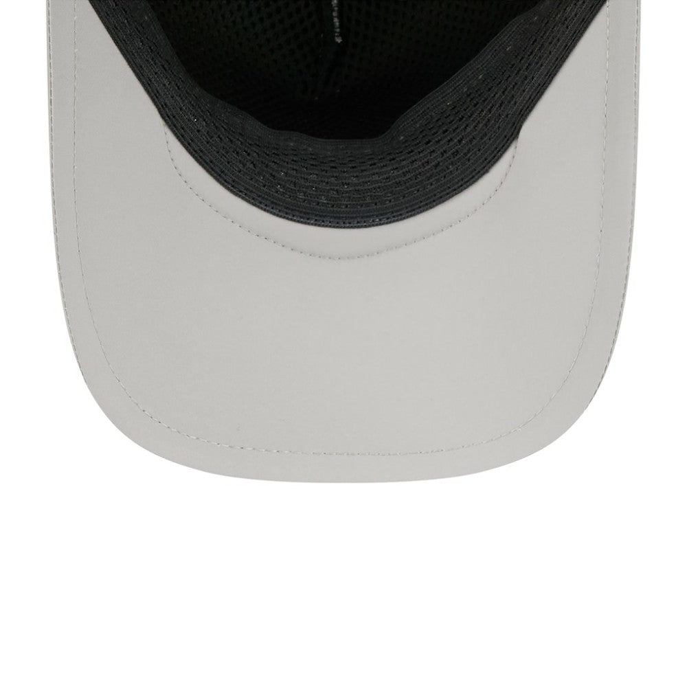 New York Yankees 2026 Batting Practice Apex 9FORTY Adjustable Trucker Hat Gray | New Era