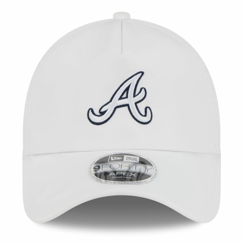 Atlanta Braves 2026 Batting Practice Apex 9FORTY Adjustable Trucker Hat White | New Era