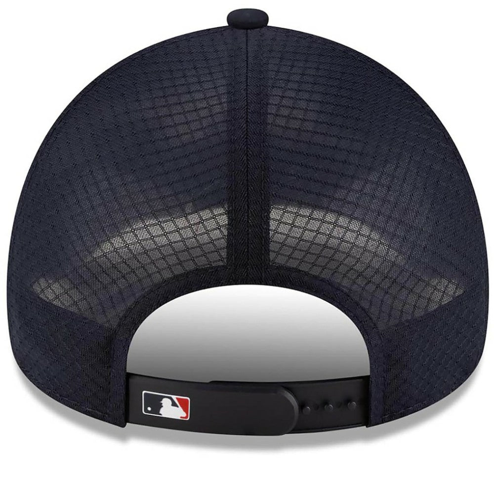 Boston Red Sox 2026 Batting Practice Apex 9FORTY Adjustable Trucker Hat Navy | New Era