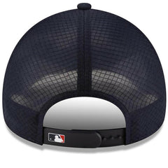Boston Red Sox 2026 Batting Practice Apex 9FORTY Adjustable Trucker Hat Navy | New Era