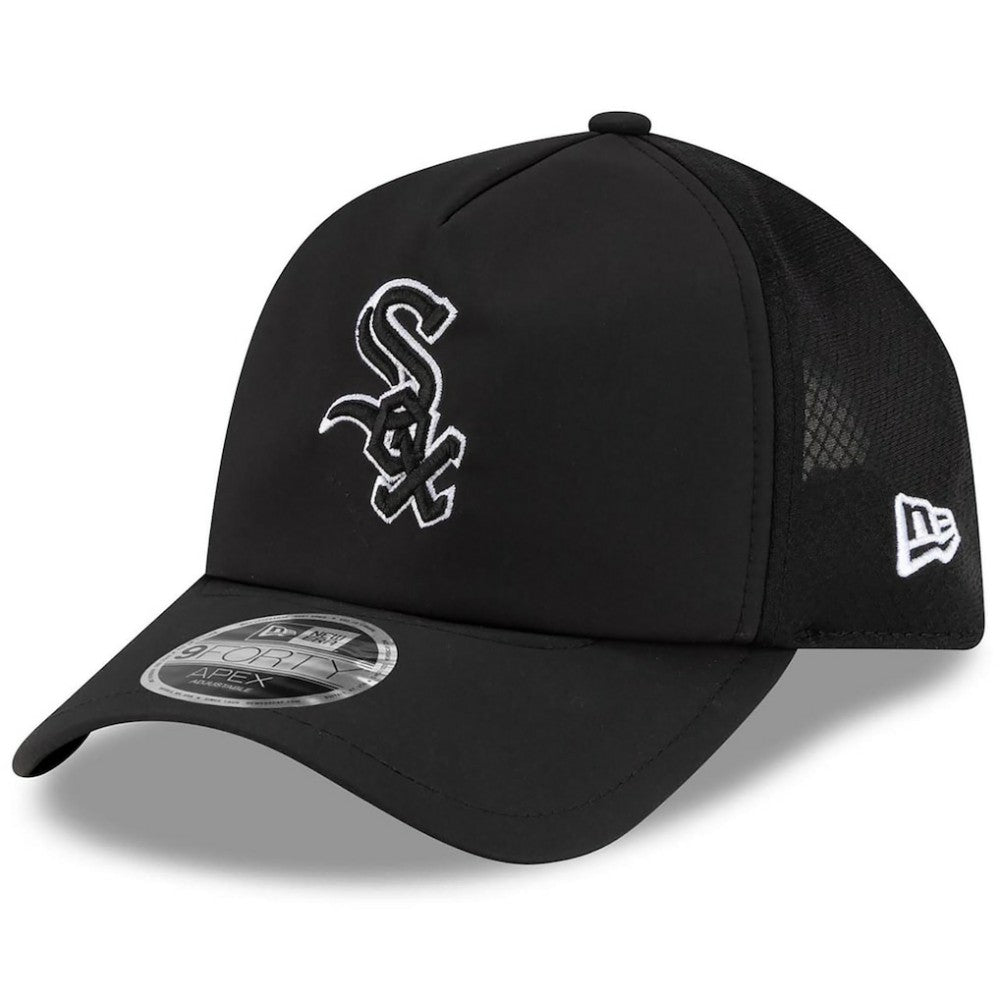 Chicago White Sox 2026 Batting Practice Apex 9FORTY Adjustable Trucker Hat Black | New Era