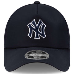 New York Yankees 2026 Batting Practice Apex 9FORTY Adjustable Trucker Hat Navy | New Era