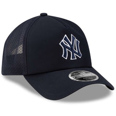 New York Yankees 2026 Batting Practice Apex 9FORTY Adjustable Trucker Hat Navy | New Era