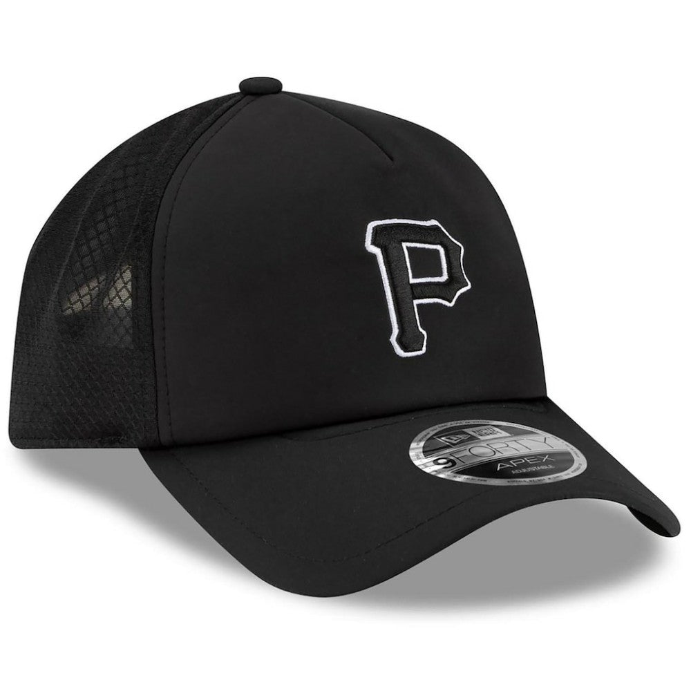 Pittsburgh Pirates 2026 Batting Practice Apex 9FORTY Adjustable Trucker Hat Black | New Era