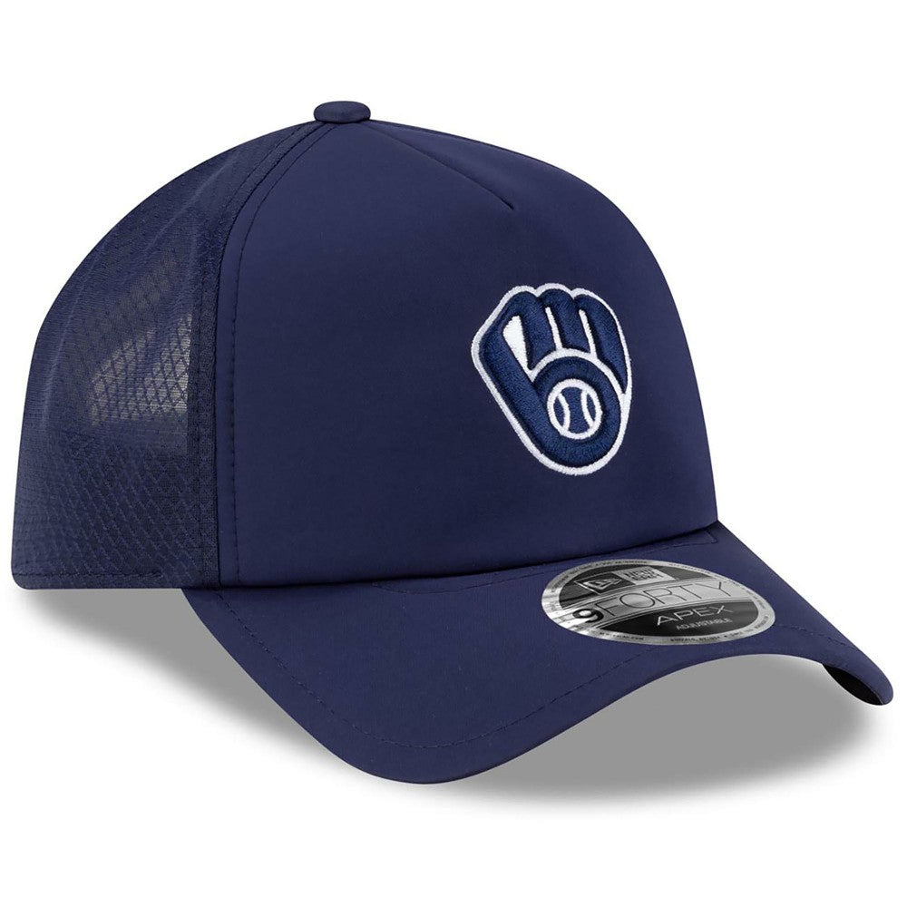 Milwaukee Brewers 2026 Batting Practice Apex 9FORTY Adjustable Trucker Hat Navy | New Era