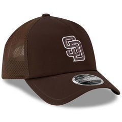 San Diego Padres 2026 Batting Practice Apex 9FORTY Adjustable Trucker Hat Brown | New Era