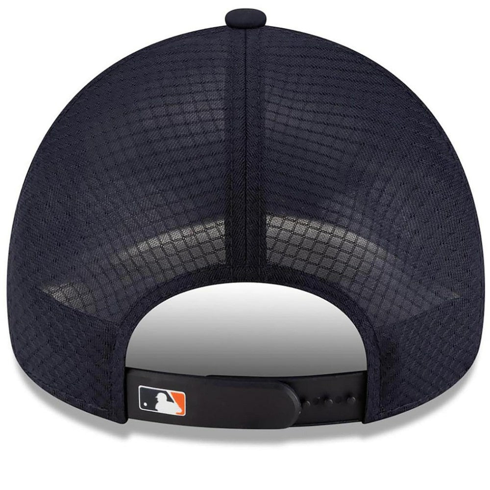Houston Astros 2026 Batting Practice Apex 9FORTY Adjustable Trucker Hat Navy | New Era