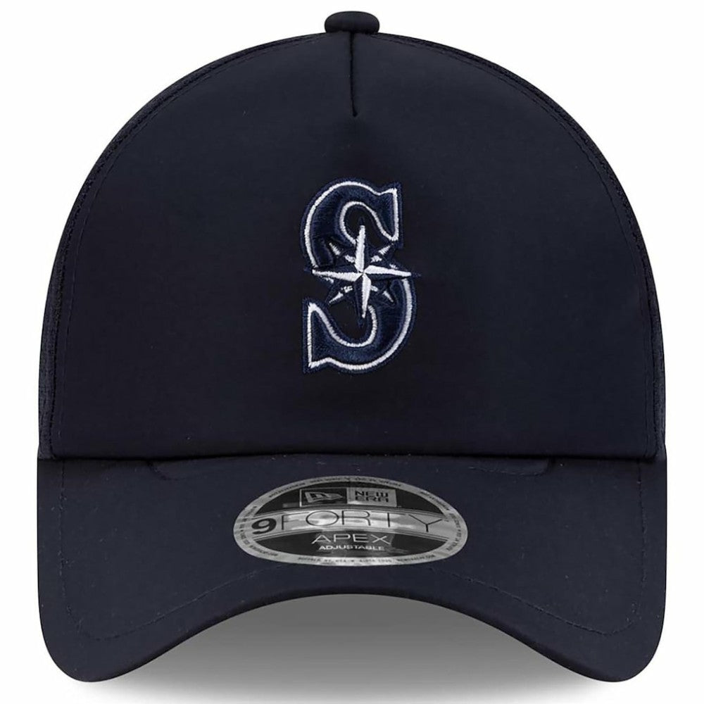 Seattle Mariners 2026 Batting Practice Apex 9FORTY Adjustable Trucker Hat Navy | New Era