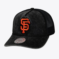 San Francisco Giants Unisex Gameday Adjustable Trucker Hat Black | Mitchell & Ness