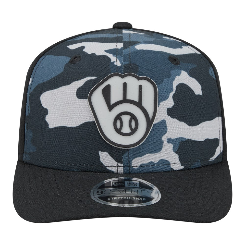 Milwaukee Brewers Tonal Camo 9SEVENTY Stretch-Snap Hat Black | New Era