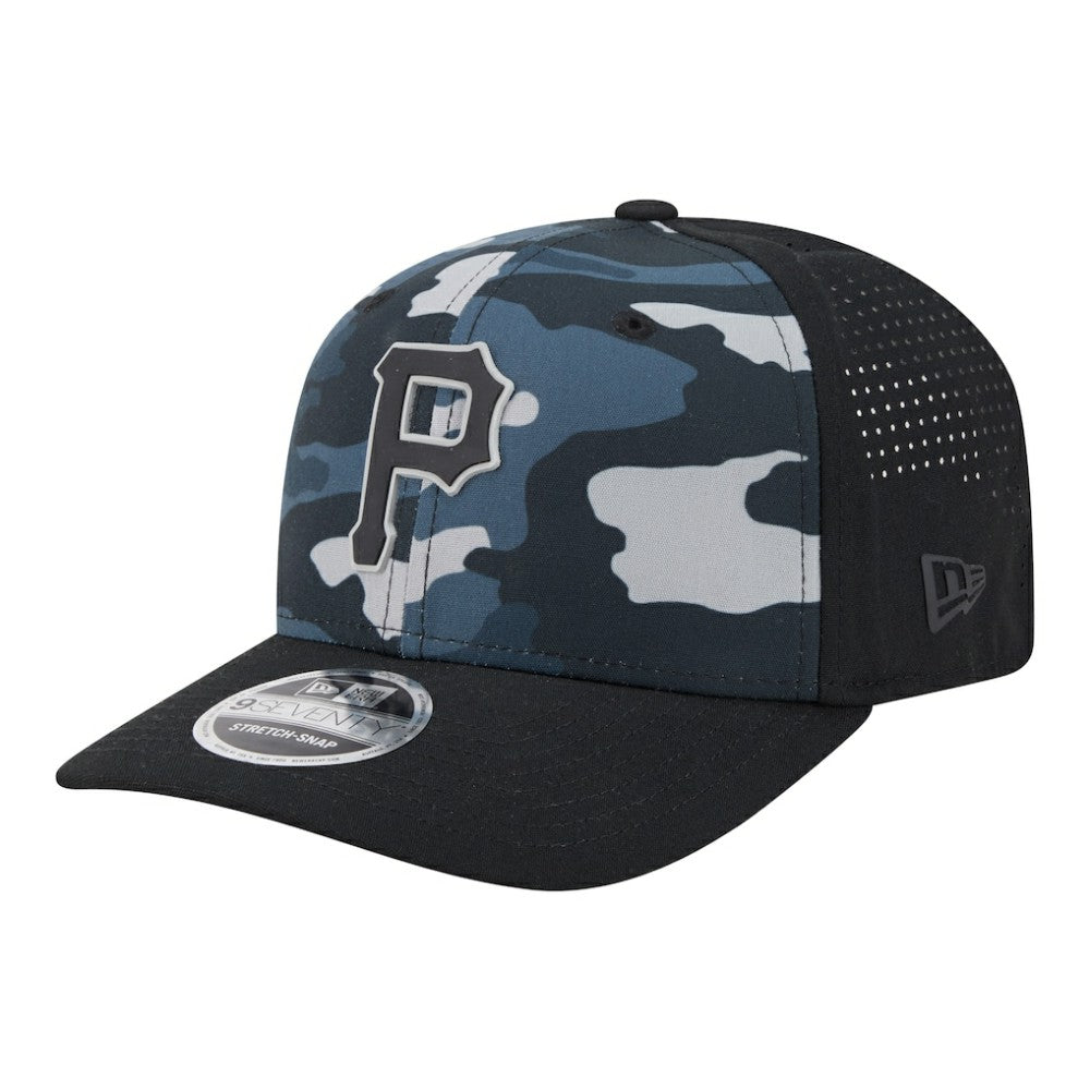 Pittsburgh Pirates Tonal Camo 9SEVENTY Stretch-Snap Hat Black | New Era