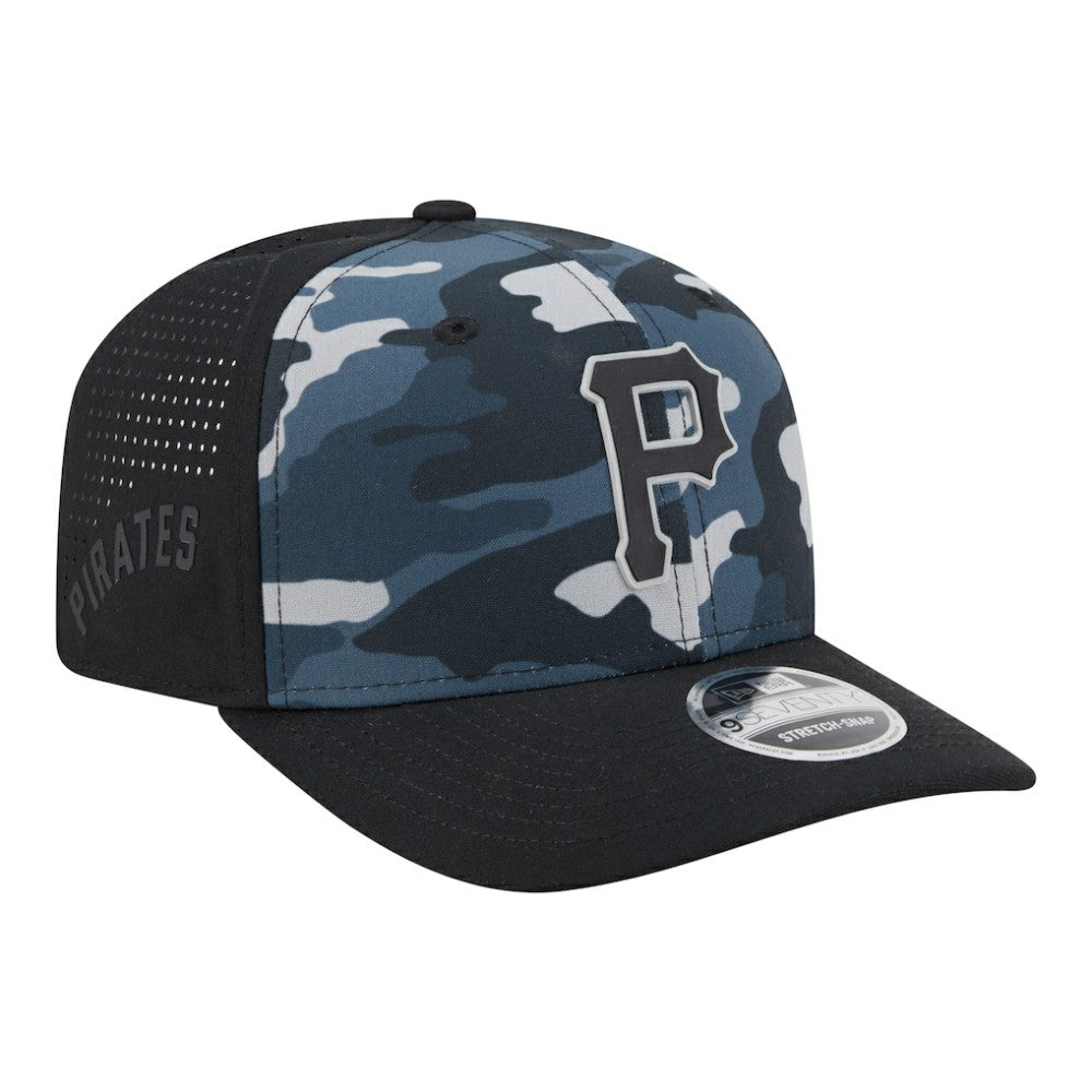 Pittsburgh Pirates Tonal Camo 9SEVENTY Stretch-Snap Hat Black | New Era