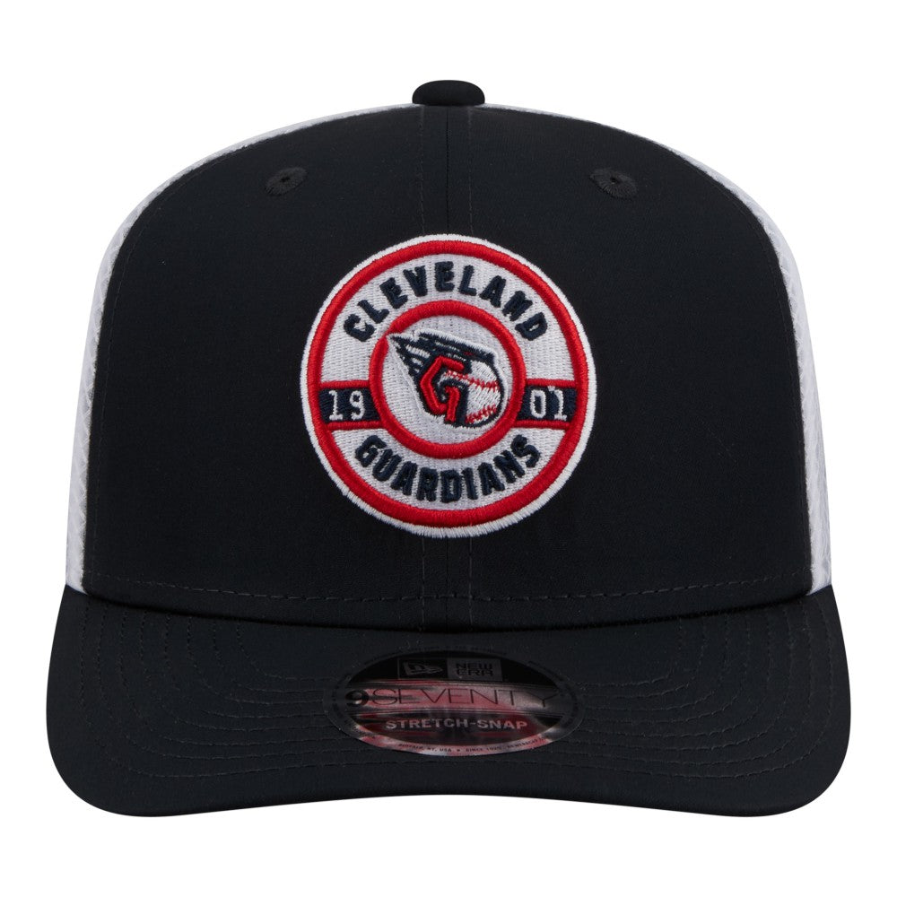 Cleveland Guardians Active 9SEVENTY Adjustable Trucker Hat Navy | New Era