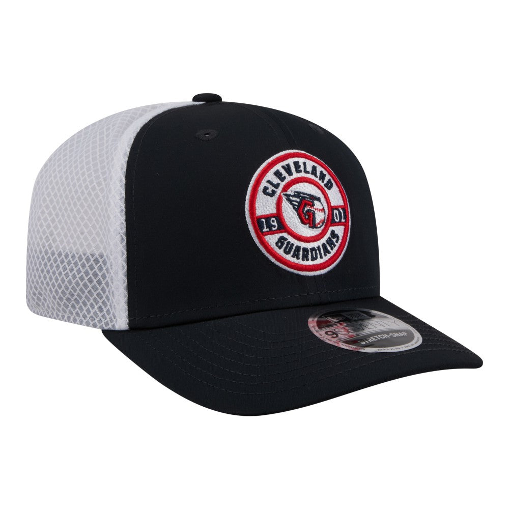 Cleveland Guardians Active 9SEVENTY Adjustable Trucker Hat Navy | New Era
