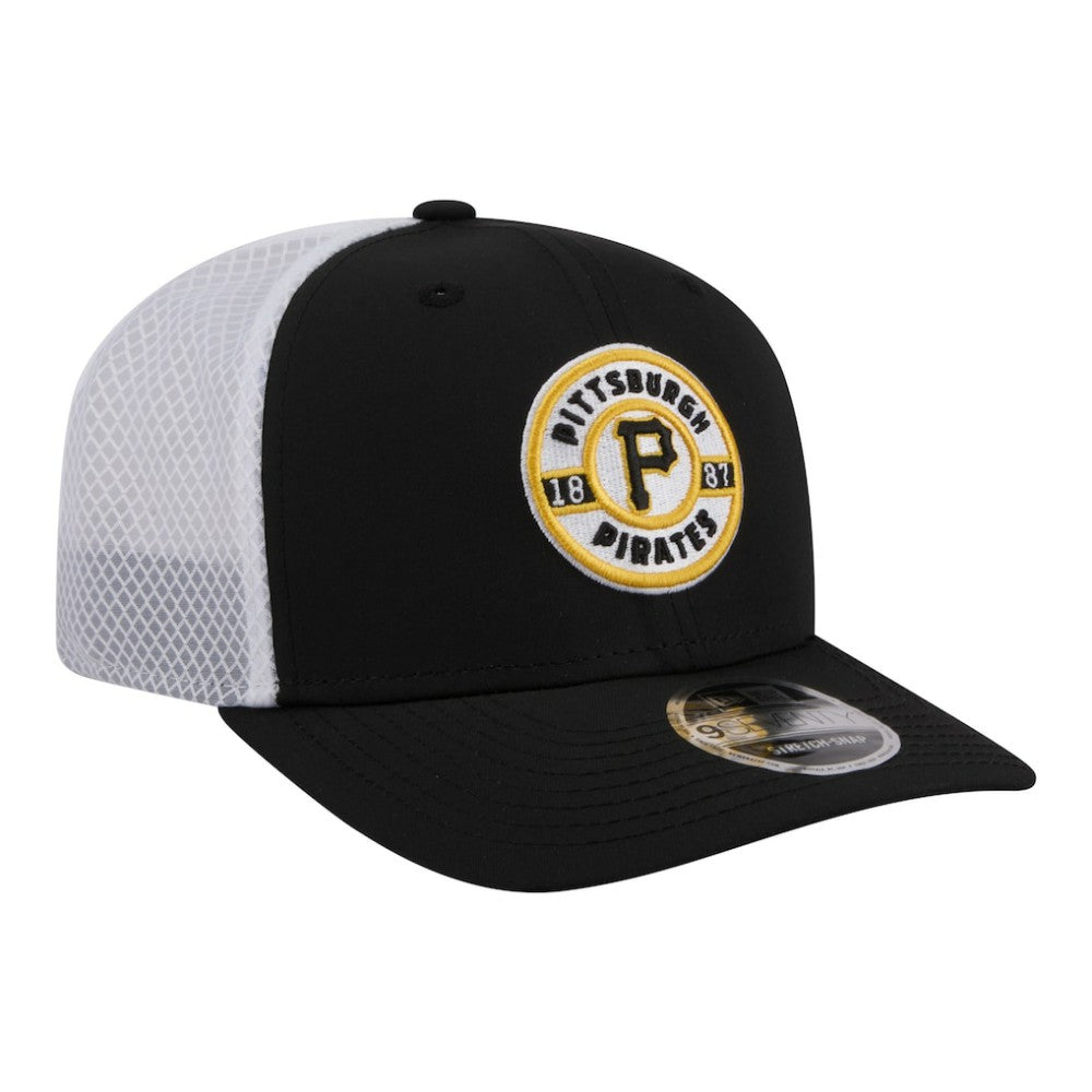 Pittsburgh Pirates Active 9SEVENTY Adjustable Trucker Hat Black | New Era